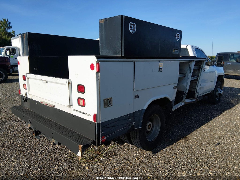 2016 Chevrolet Silverado 3500HD Chassis WT photo 4