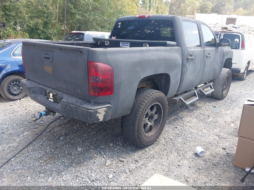 2009 Chevrolet Silverado 1500 LT photo 4