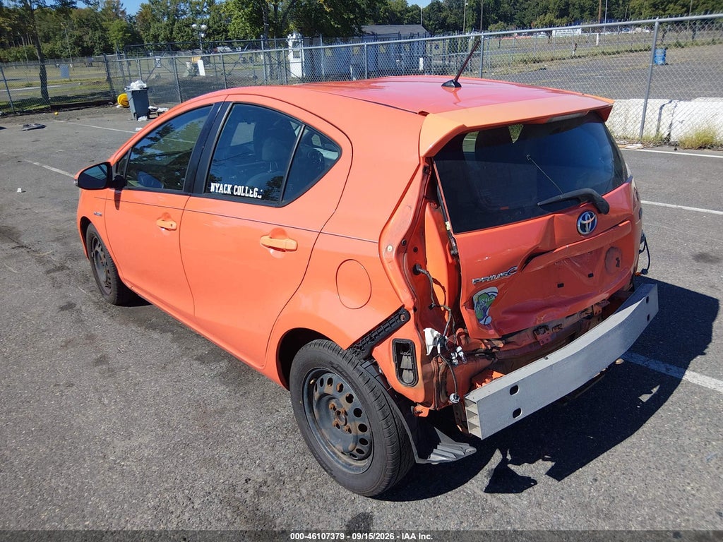2013 Toyota Prius C TWO photo 3