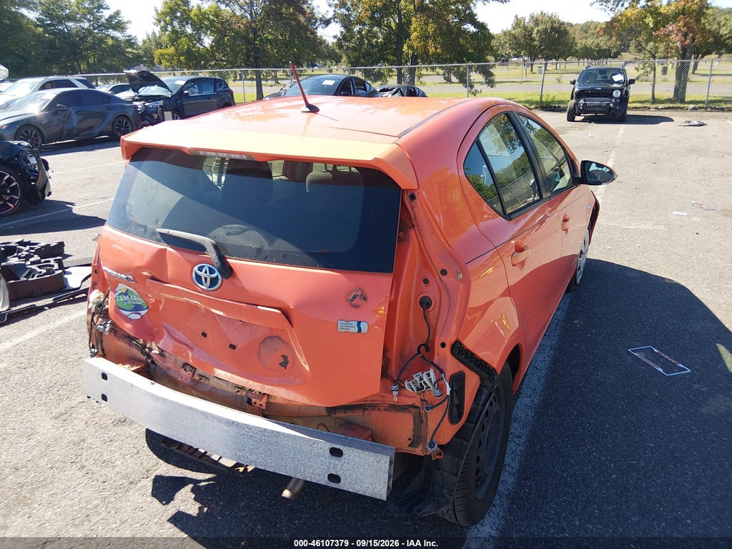 2013 Toyota Prius C TWO photo 4
