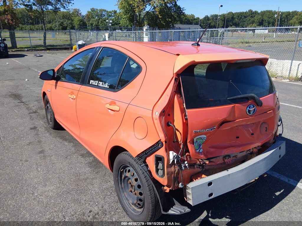 2013 Toyota Prius C TWO photo 6
