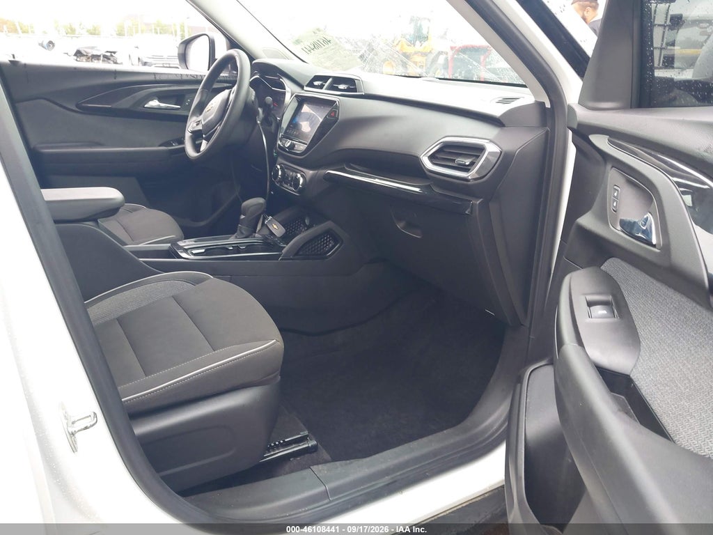 2023 Chevrolet Trailblazer FWD LT photo 5