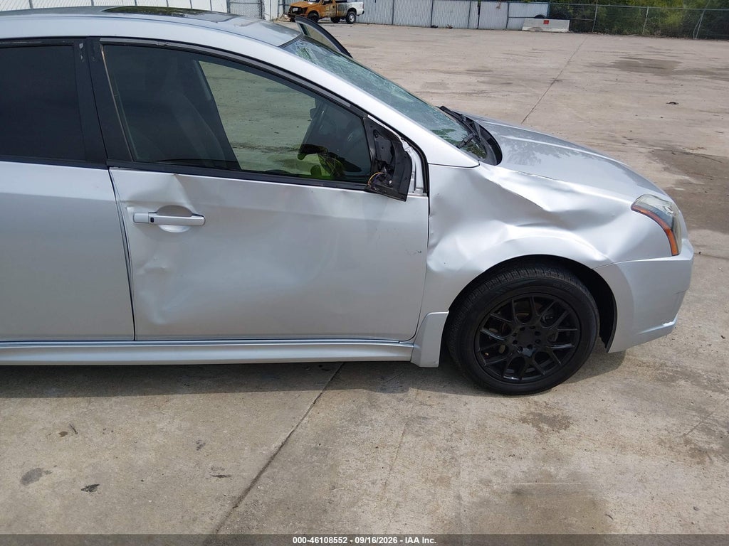 2012 Nissan Sentra 2.0 SR photo 6