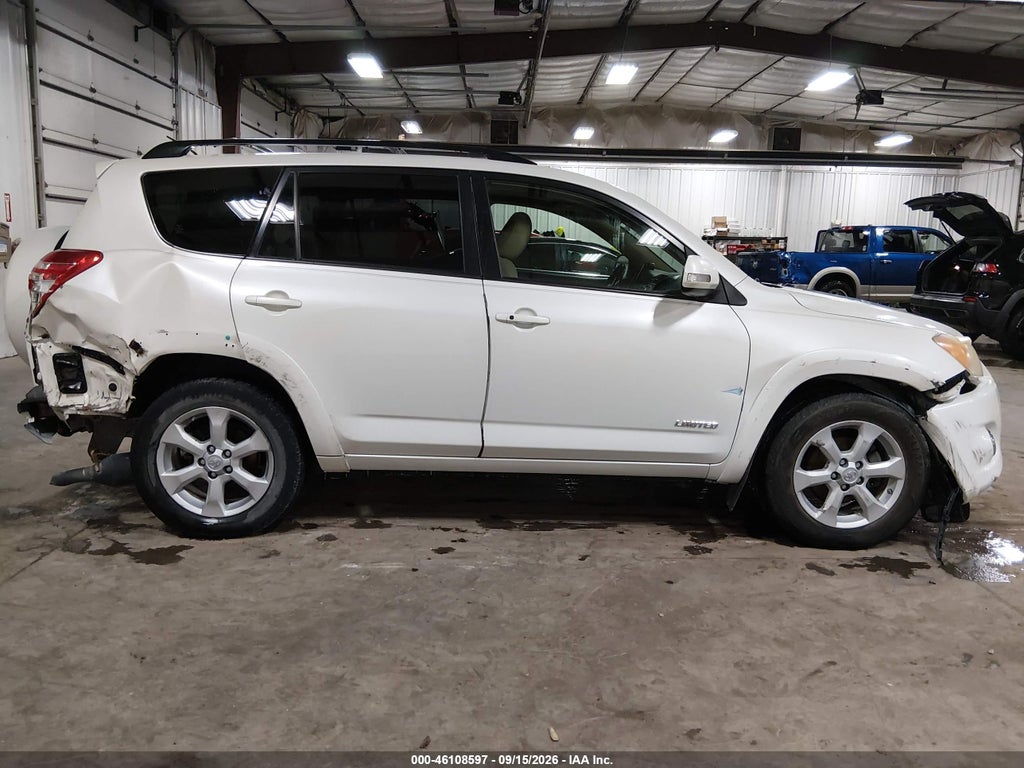 2009 Toyota RAV4 Limited V6 photo 6