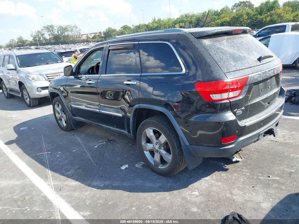 2011 Jeep Grand Cherokee Overland photo 3