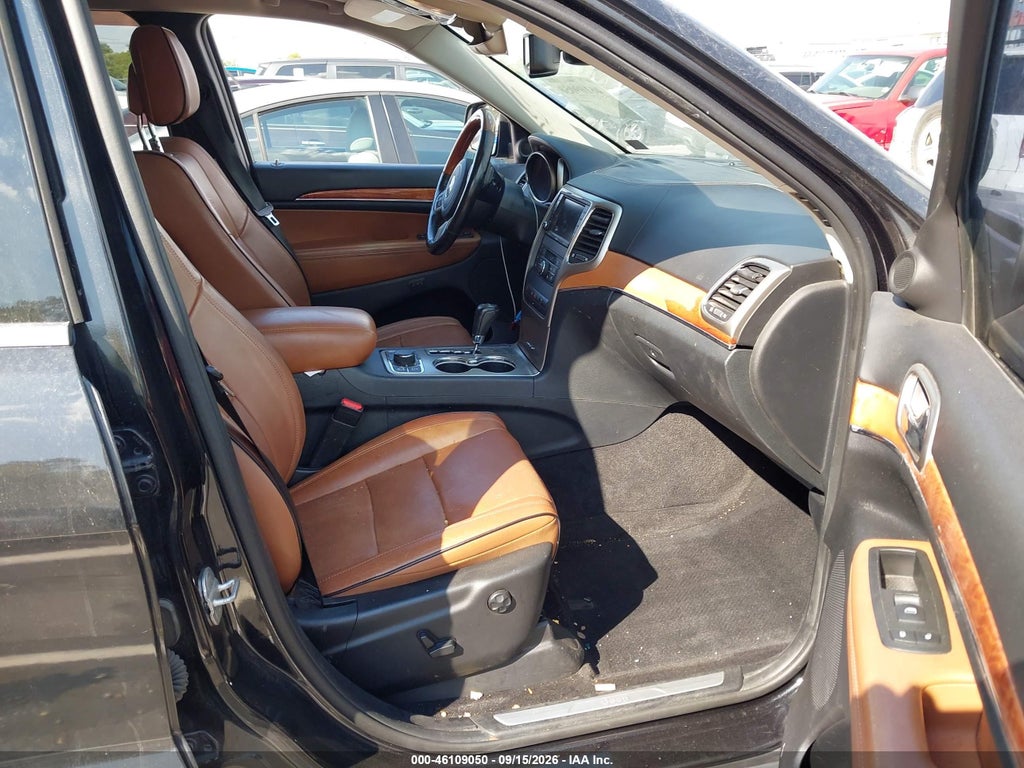 2011 Jeep Grand Cherokee Overland photo 5