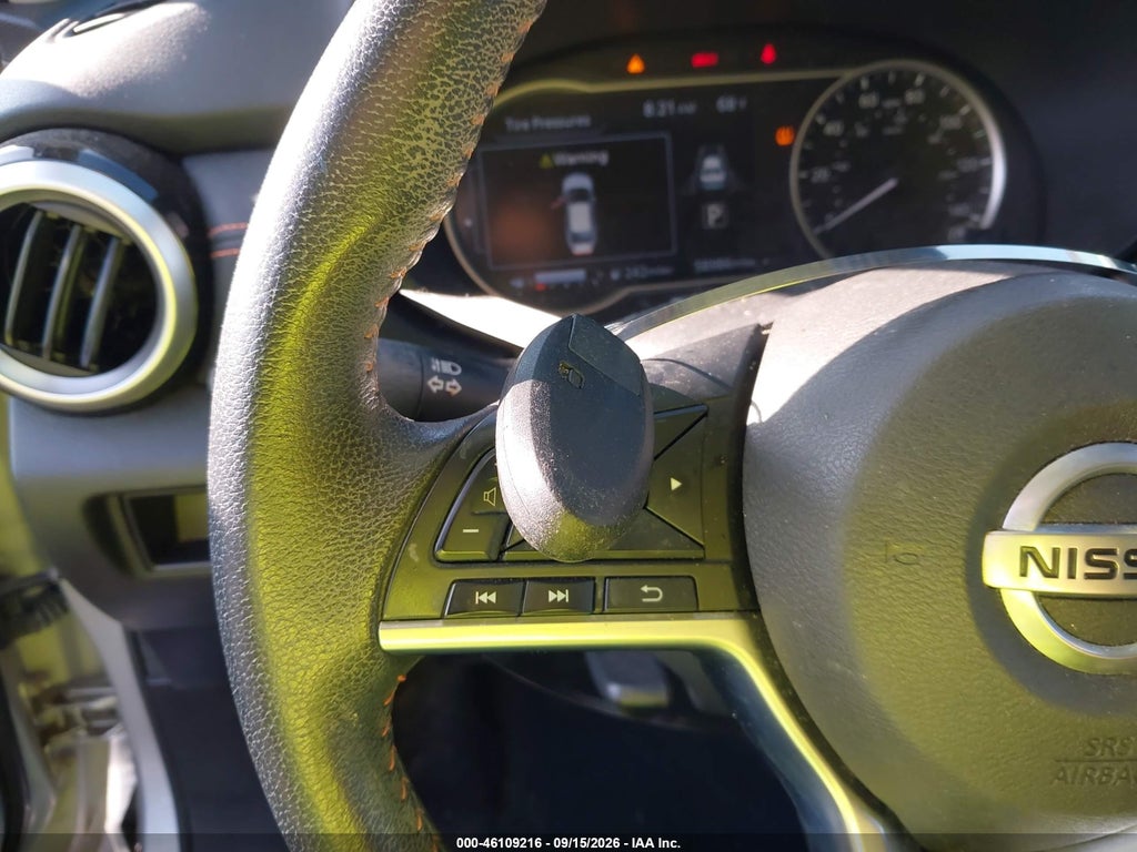 2020 Nissan Versa SR Xtronic CVT photo 11