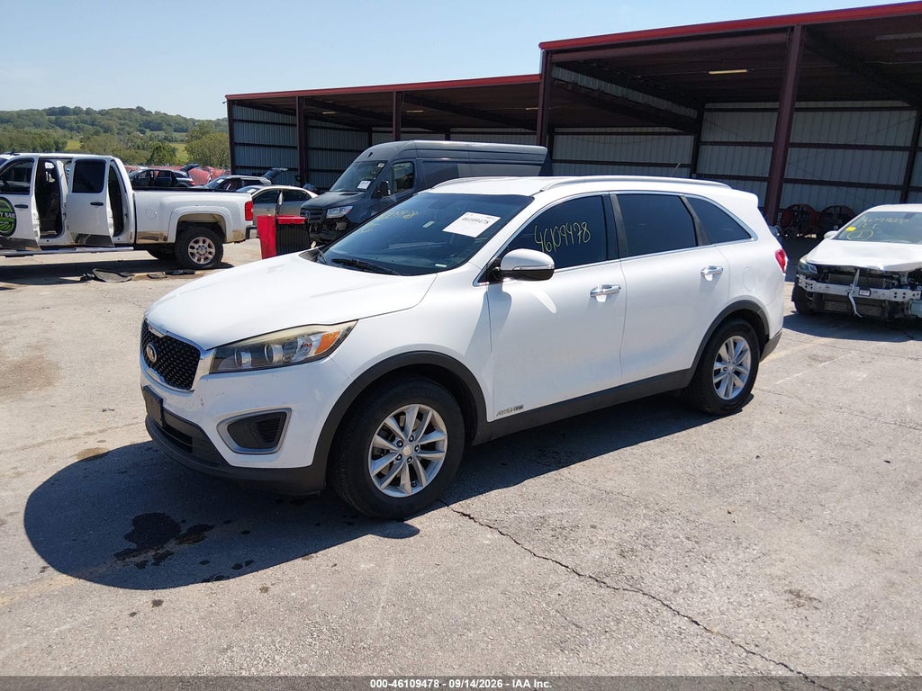 2016 Kia Sorento 3.3L LX photo 2