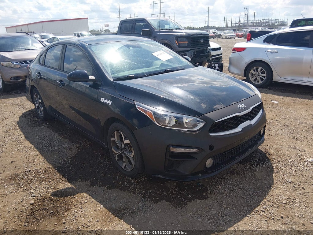 2020 Kia Forte LXS photo 1