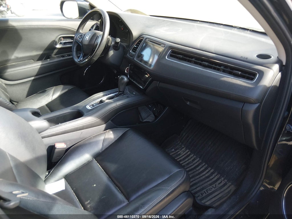 2017 Honda HR-V EX-L photo 5