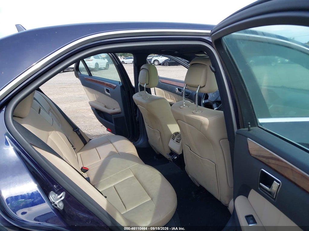 2011 Mercedes-Benz E 350 4MATIC photo 8