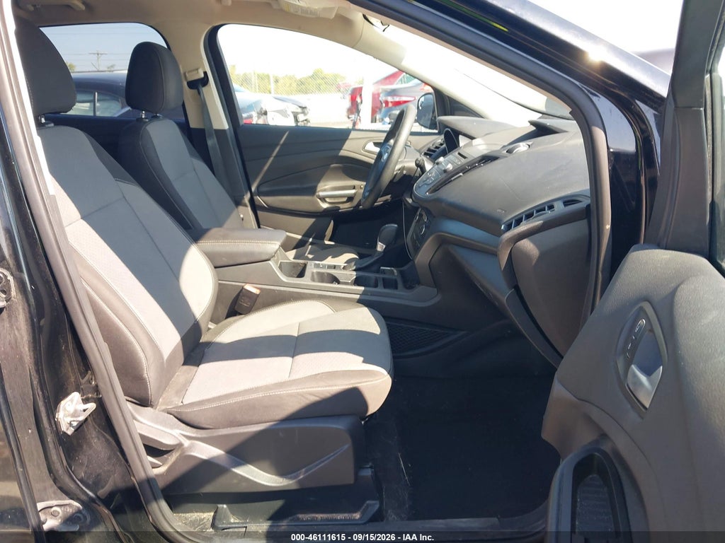 2017 Ford Escape SE photo 5