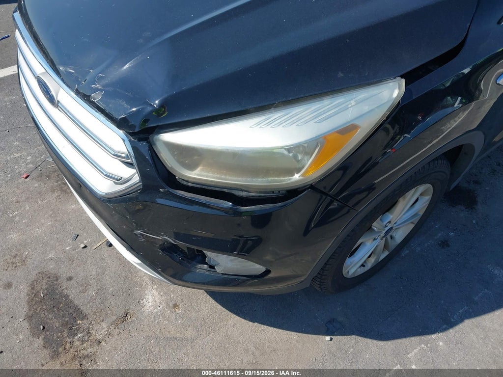 2017 Ford Escape SE photo 6