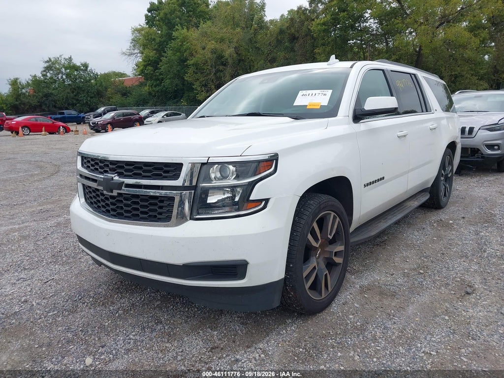 2019 Chevrolet Suburban LT photo 2
