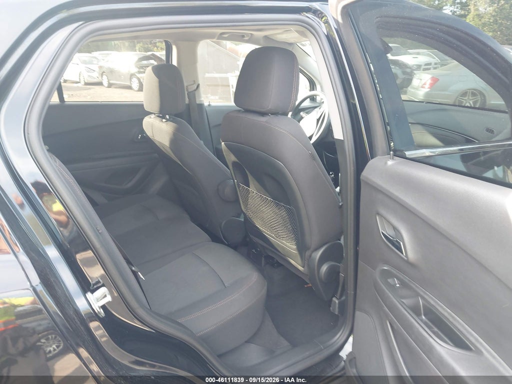 2017 Chevrolet Trax LT photo 8