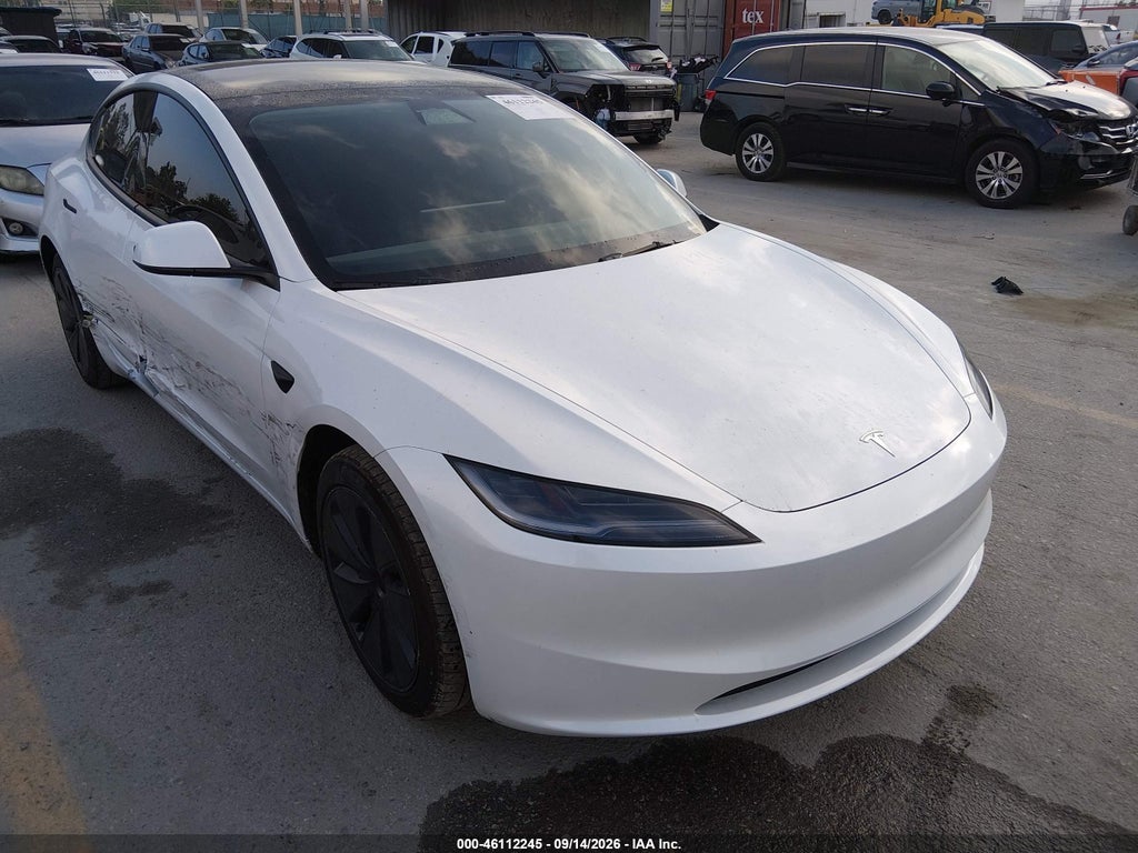 TESLA MODEL 3 2025