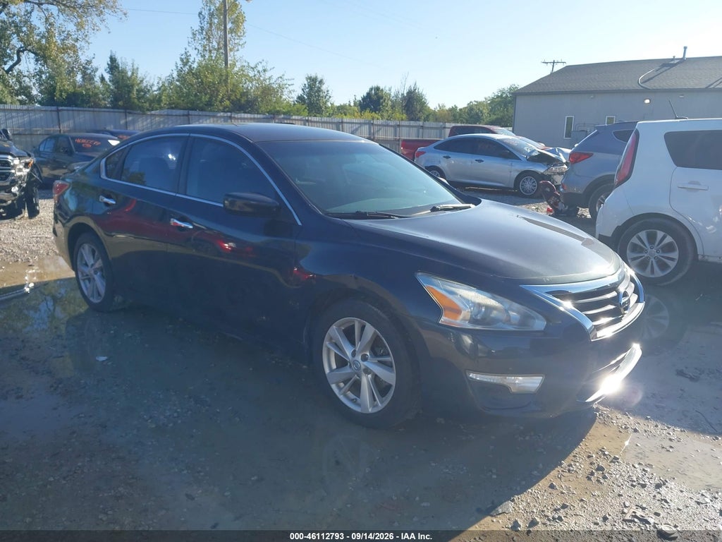 2013 Nissan Altima 2.5 SV photo 1
