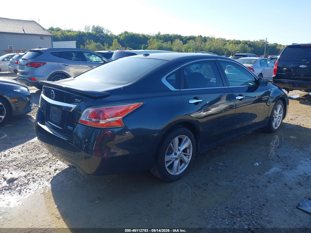 2013 Nissan Altima 2.5 SV photo 4