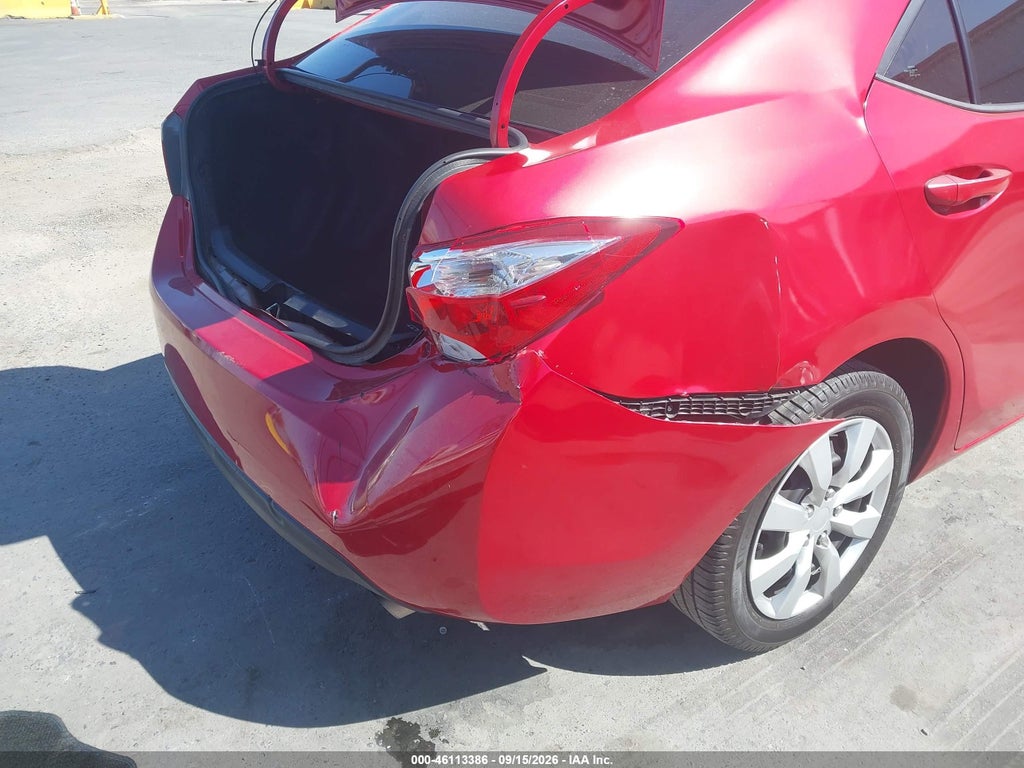 2016 Toyota Corolla LE photo 6