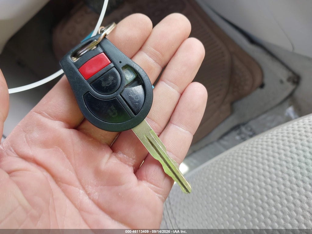 2014 Nissan Sentra S photo 11