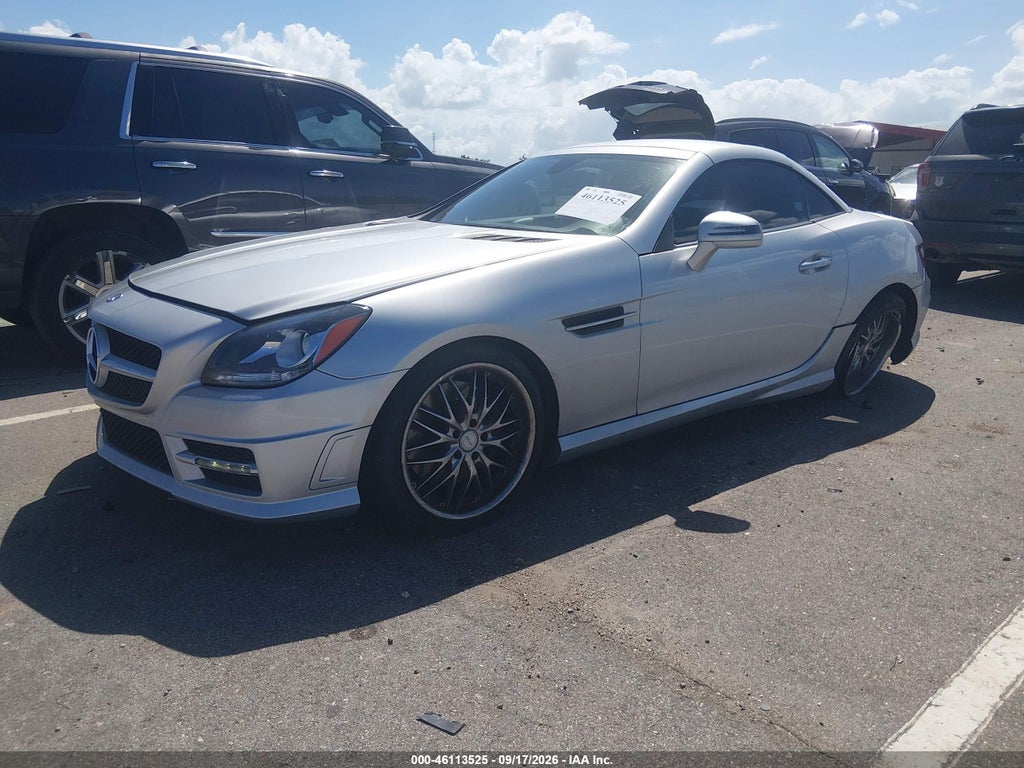 2013 Mercedes-Benz SLK 250 photo 2