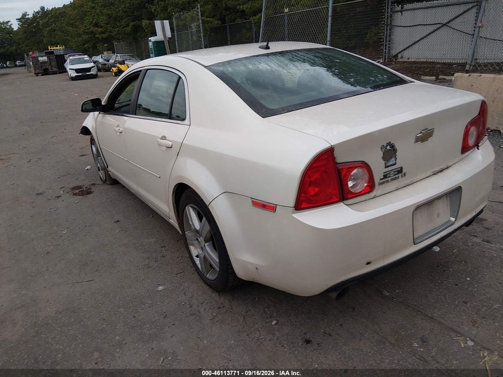 2011 Chevrolet Malibu 2LT photo 3