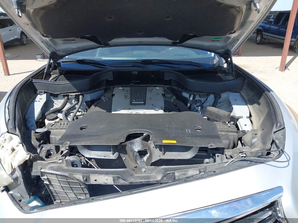 2016 Infiniti QX70 photo 10