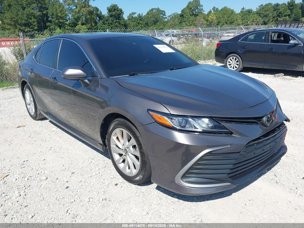 TOYOTA CAMRY 2021