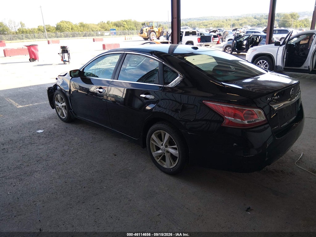 2013 Nissan Altima 2.5 SV photo 3