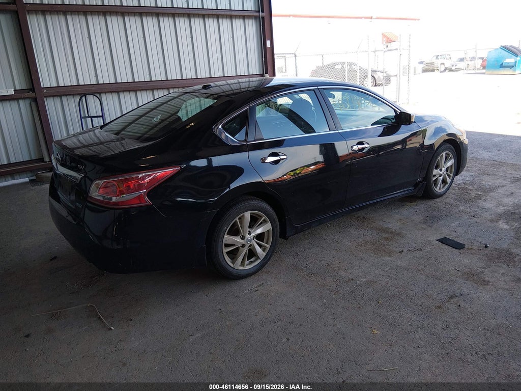 2013 Nissan Altima 2.5 SV photo 4