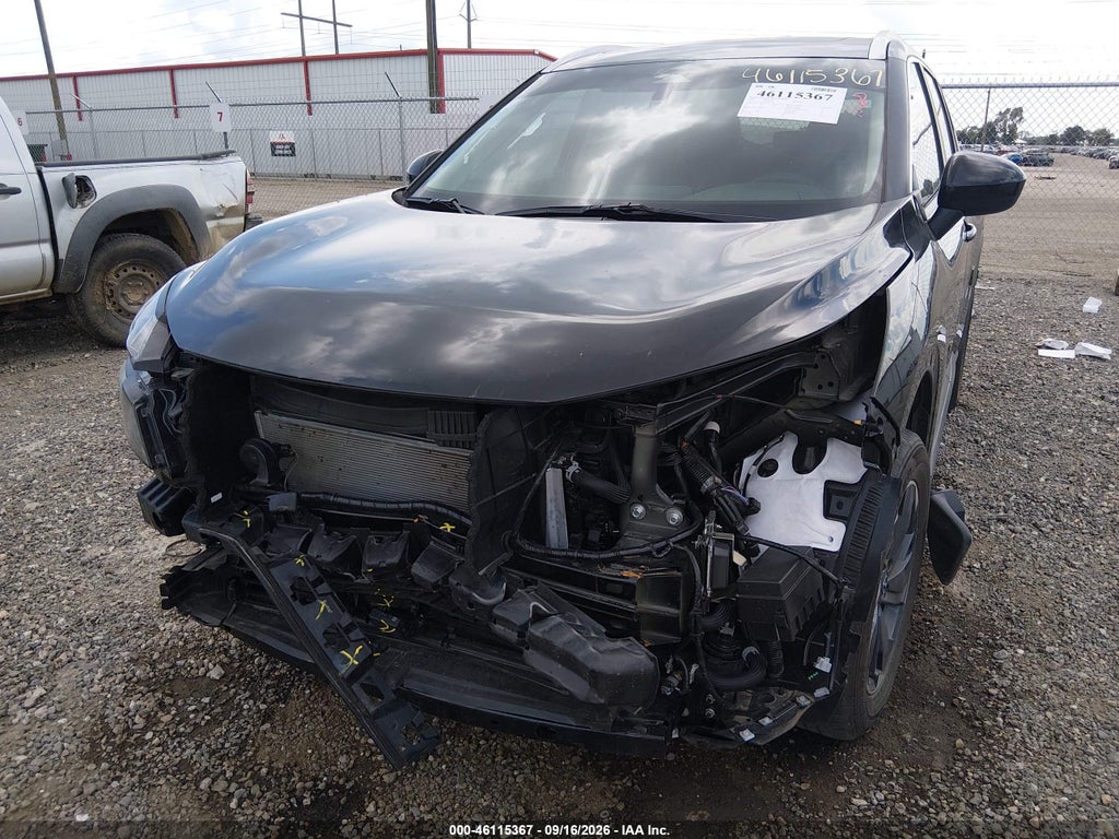 2025 Nissan Rogue SV FWD photo 6