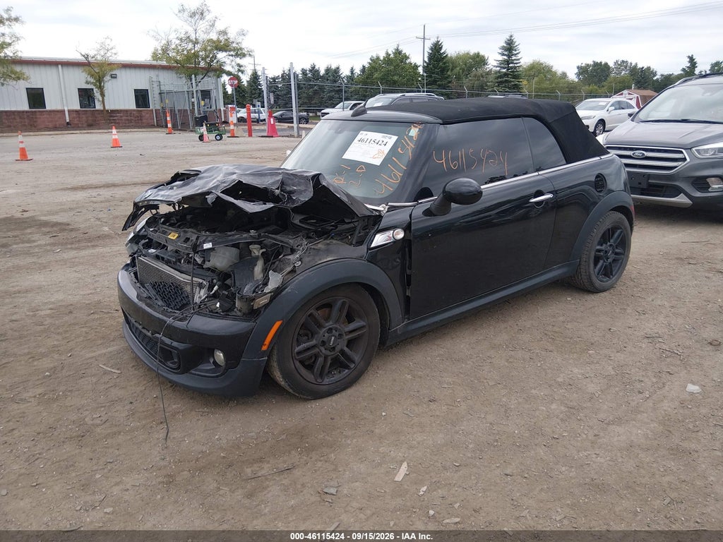 2015 Mini Convertible Cooper S photo 2