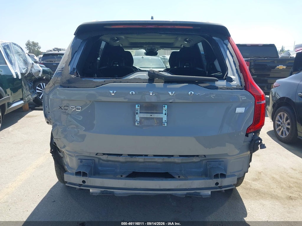 2024 Volvo XC90 Recharge Plug-IN Hybrid T8 Plus 6-Seater photo 6