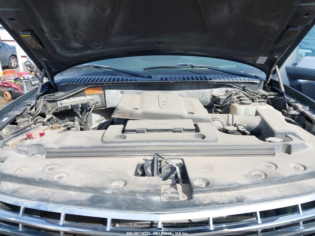2010 Lincoln Navigator photo 10