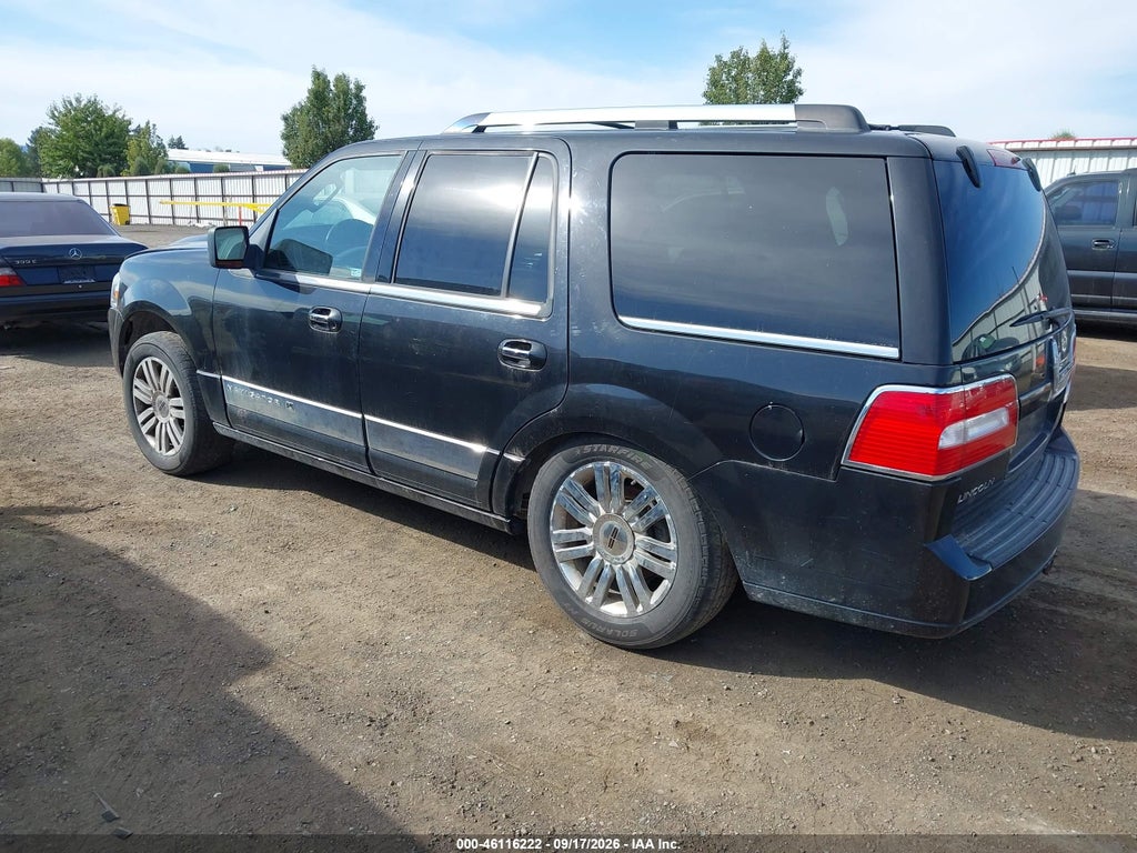 2010 Lincoln Navigator photo 3