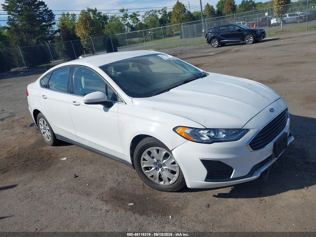 2020 Ford Fusion S photo 1