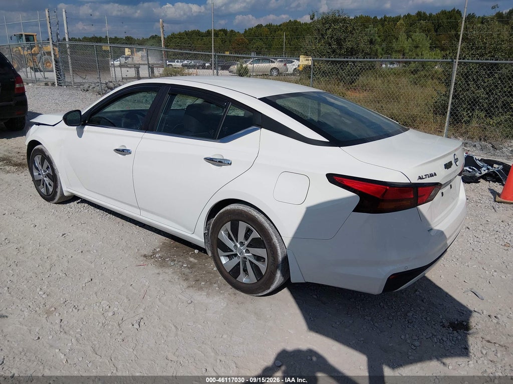 2024 Nissan Altima S FWD photo 3
