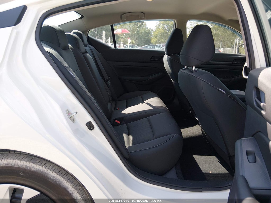 2024 Nissan Altima S FWD photo 8