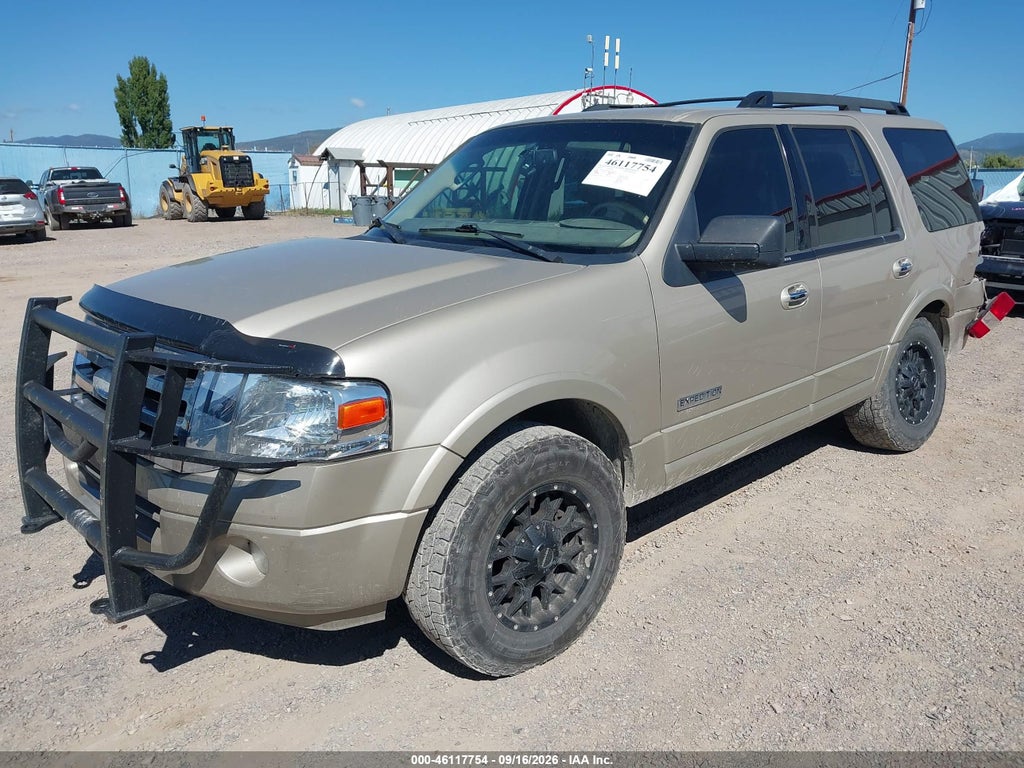 2008 Ford Expedition XLT photo 2