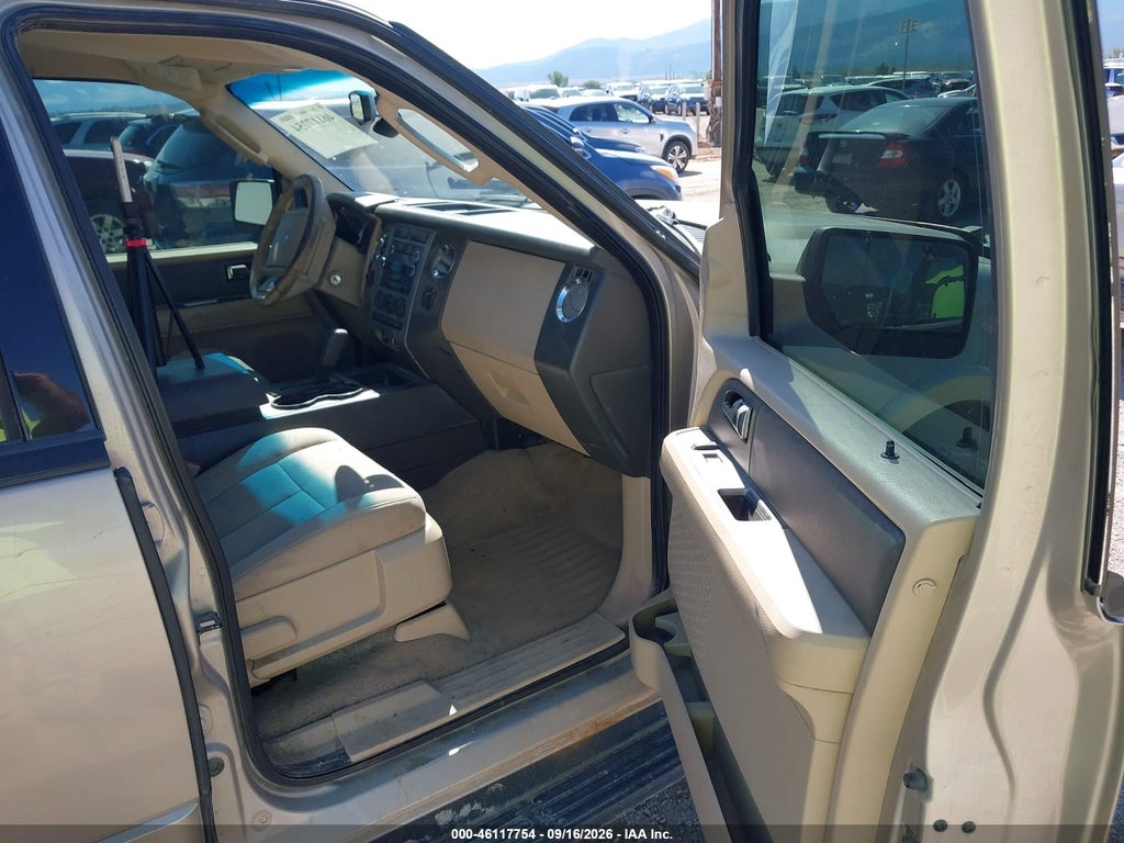 2008 Ford Expedition XLT photo 5