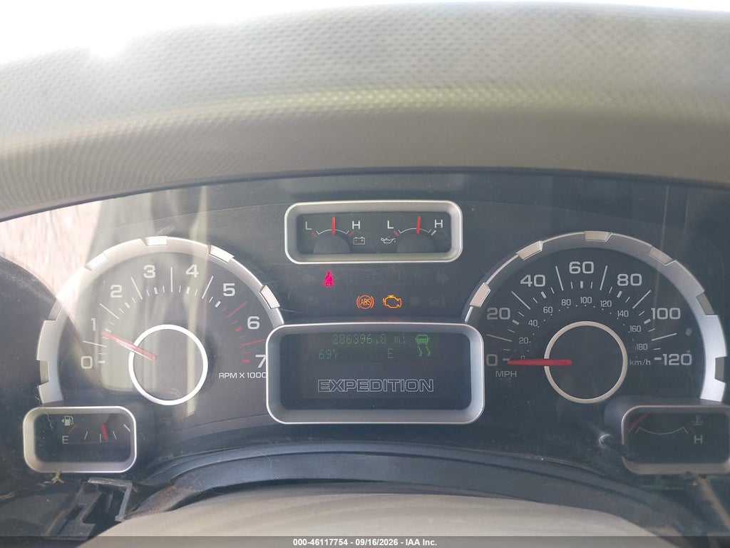 2008 Ford Expedition XLT photo 7