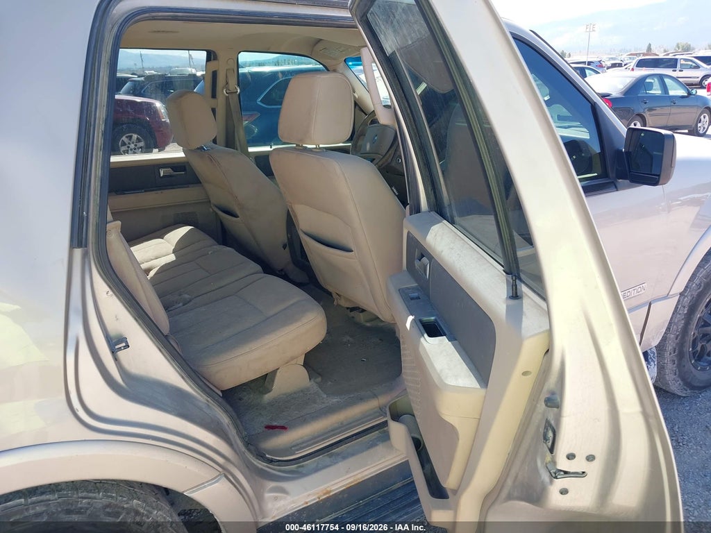 2008 Ford Expedition XLT photo 8