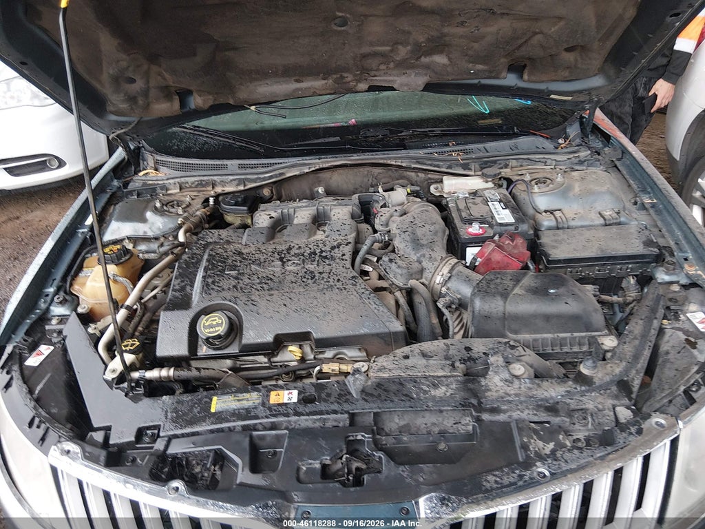 2012 Lincoln MKZ photo 10