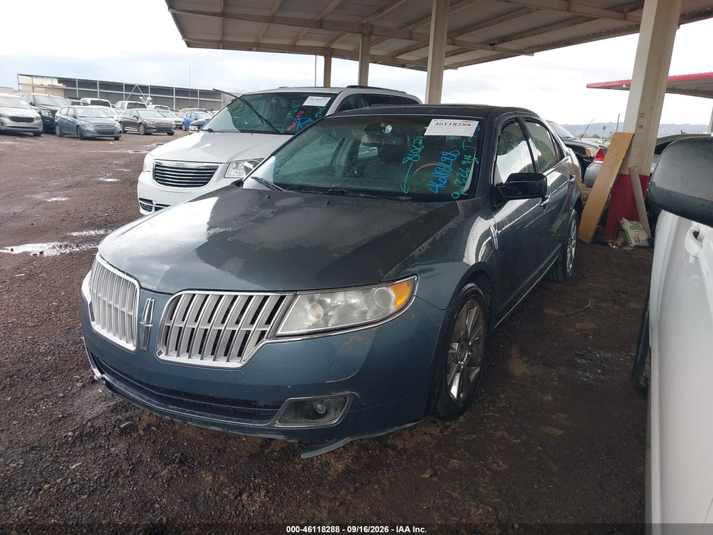 2012 Lincoln MKZ photo 2