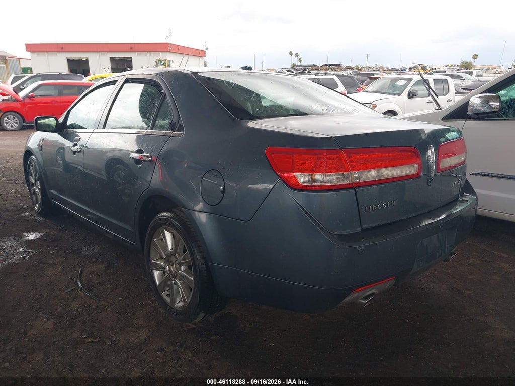 2012 Lincoln MKZ photo 3