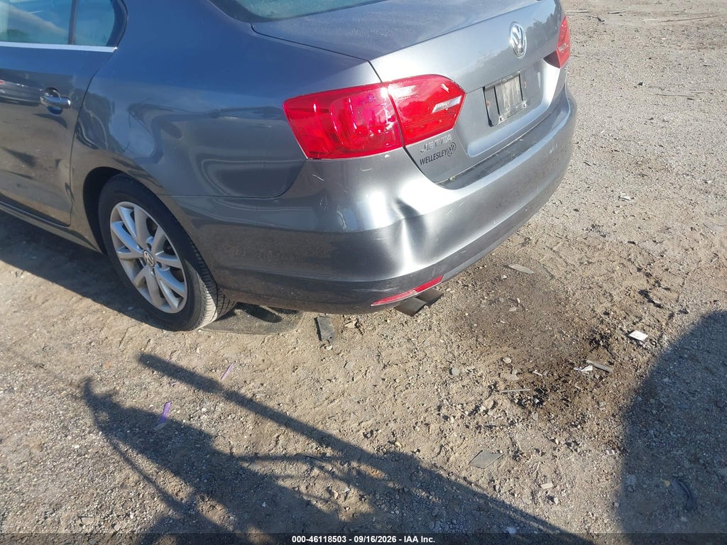 2014 Volkswagen Jetta 1.8T SE photo 6