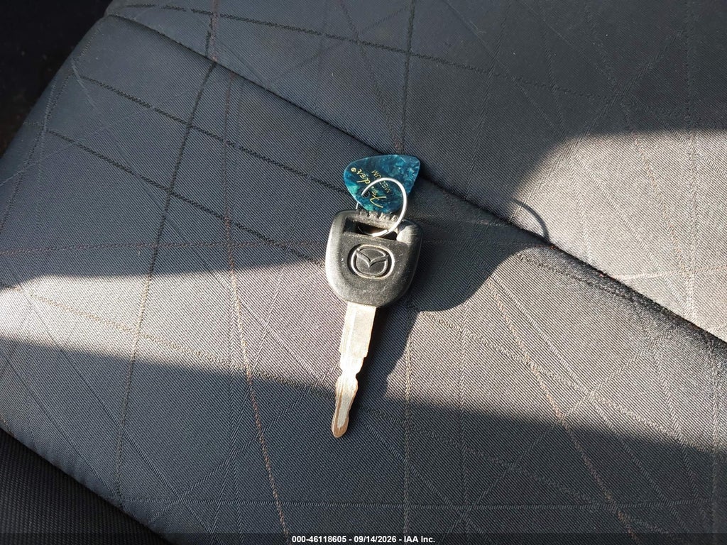 2013 Mazda MAZDA2 Sport photo 11