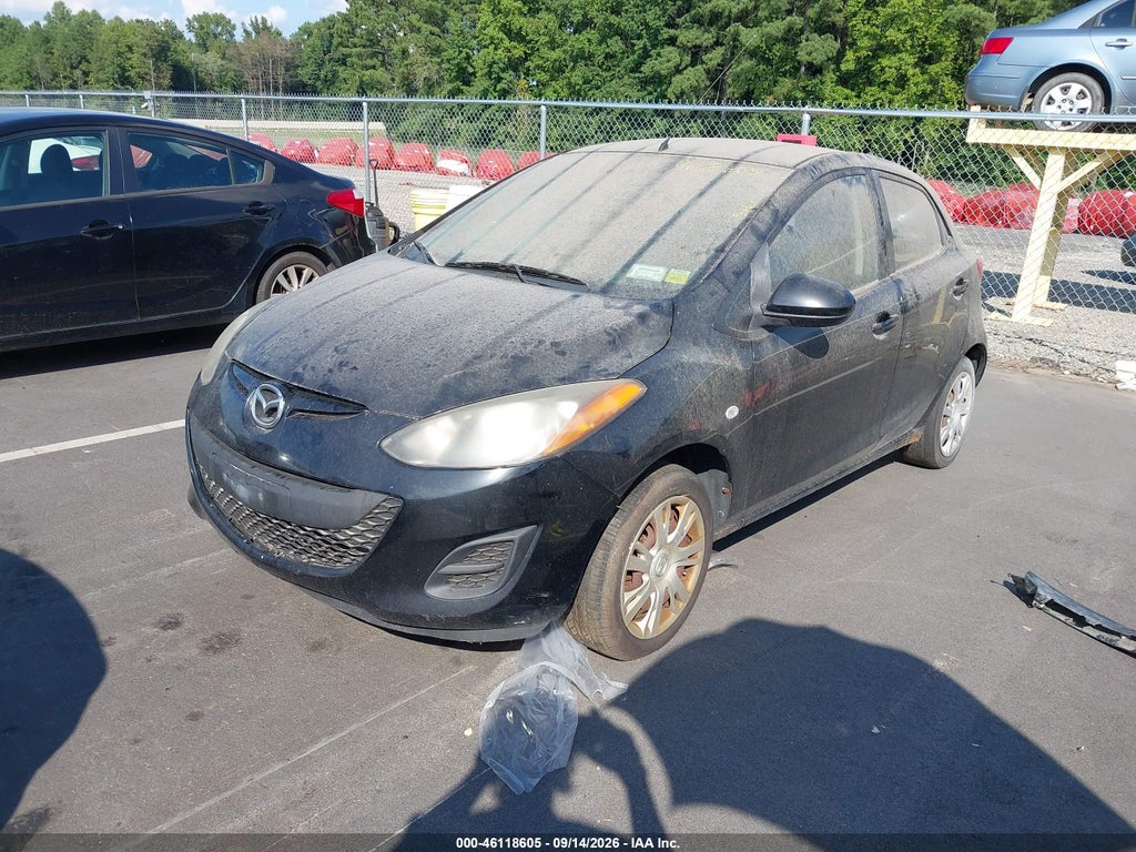 2013 Mazda MAZDA2 Sport photo 2