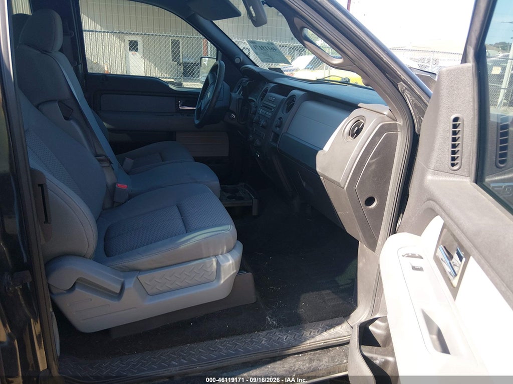 2013 Ford F-150 STX photo 5