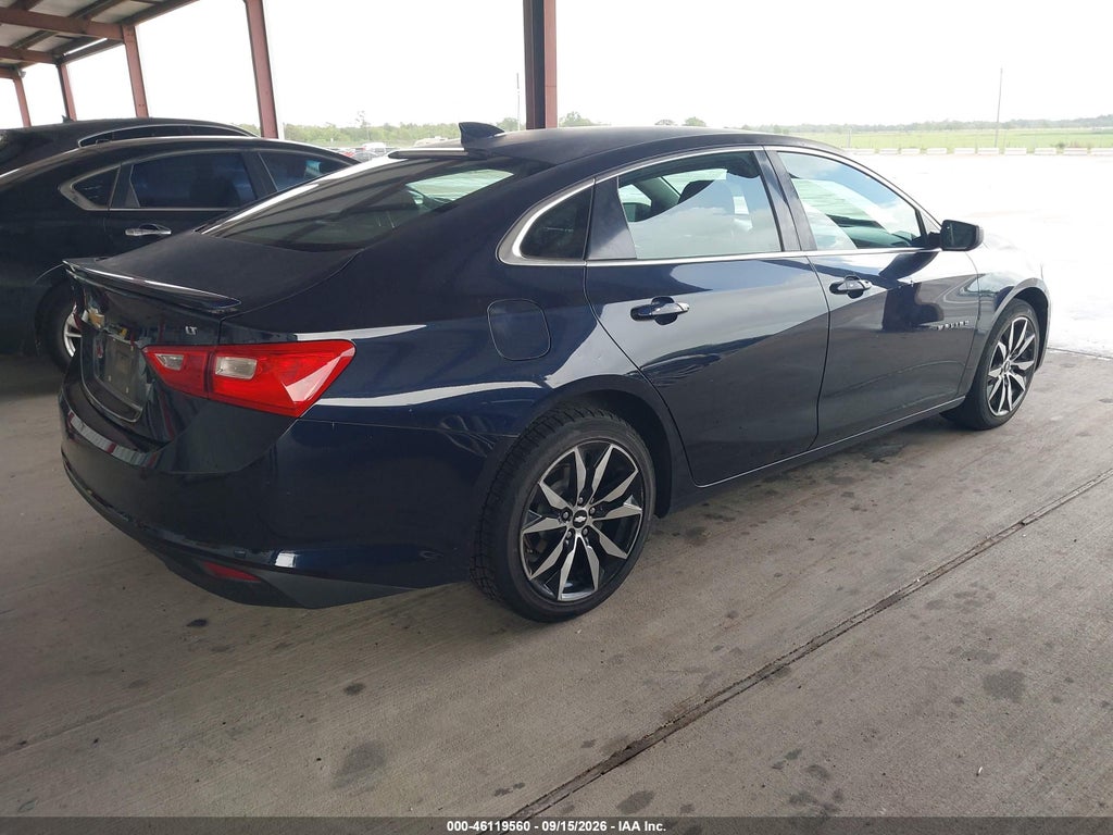 2017 Chevrolet Malibu 1LT photo 4